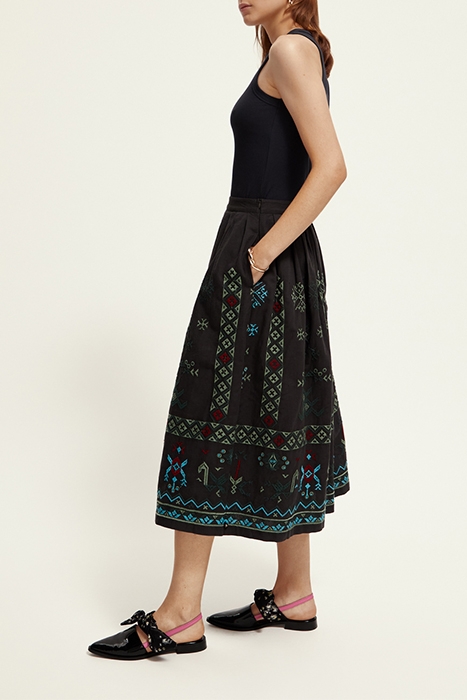 GEO EMBROIDERED SKIRT CHARCOAL 6