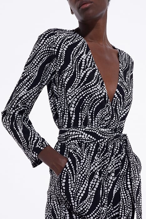 PRINT PEARL LONG-SLEEVED JUMPSUIT BLACK WHITE 5