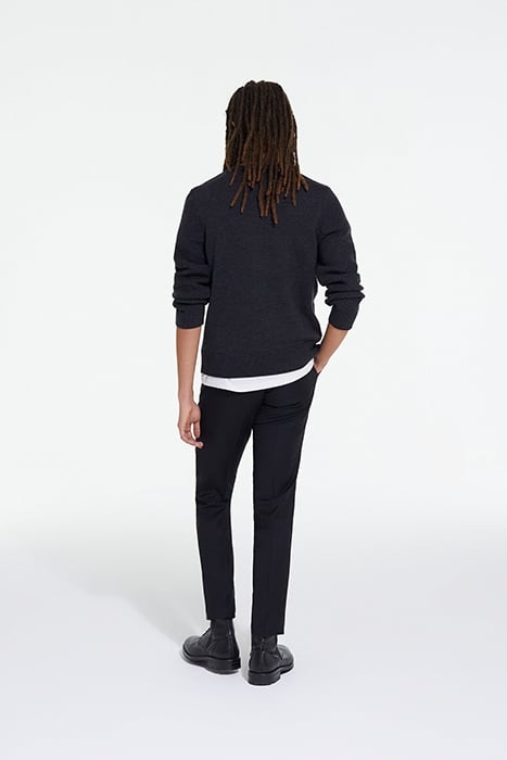 ROUND NECK SWEATER WITH POINT DETAILS ON THE SIDE BLACK 4
