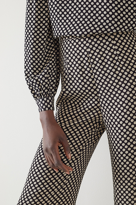 TR ESME - GRAPHIC SPOT BLACK/CREAM 4