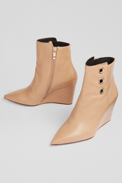 AB BRIE WEDGE BOOT BEIGE 3