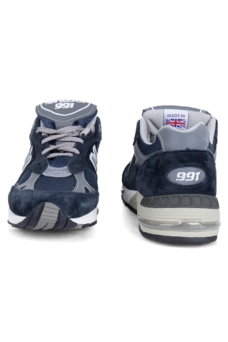 W991NV SNEAKERS IN NAVY 2