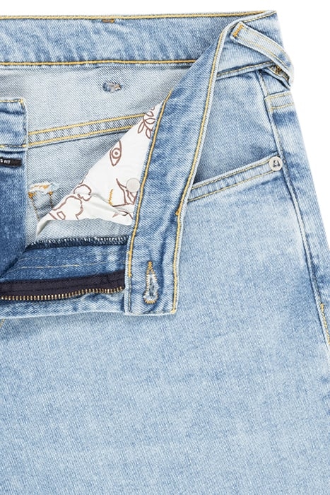 MENS TAPERED FIT JEAN LIGHT BASE 3