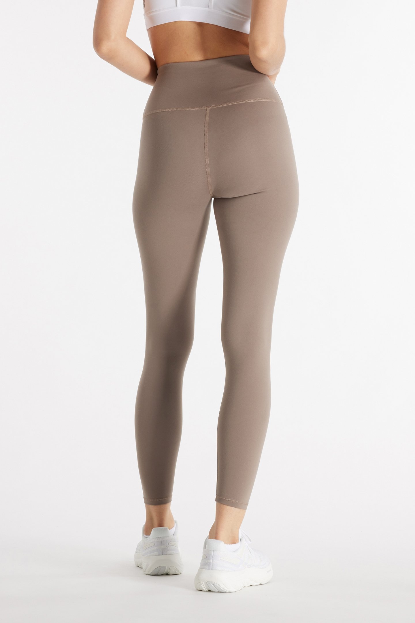 HIGH RISE LEGGINGS IN 25" LEG IN MUSHROOM 2