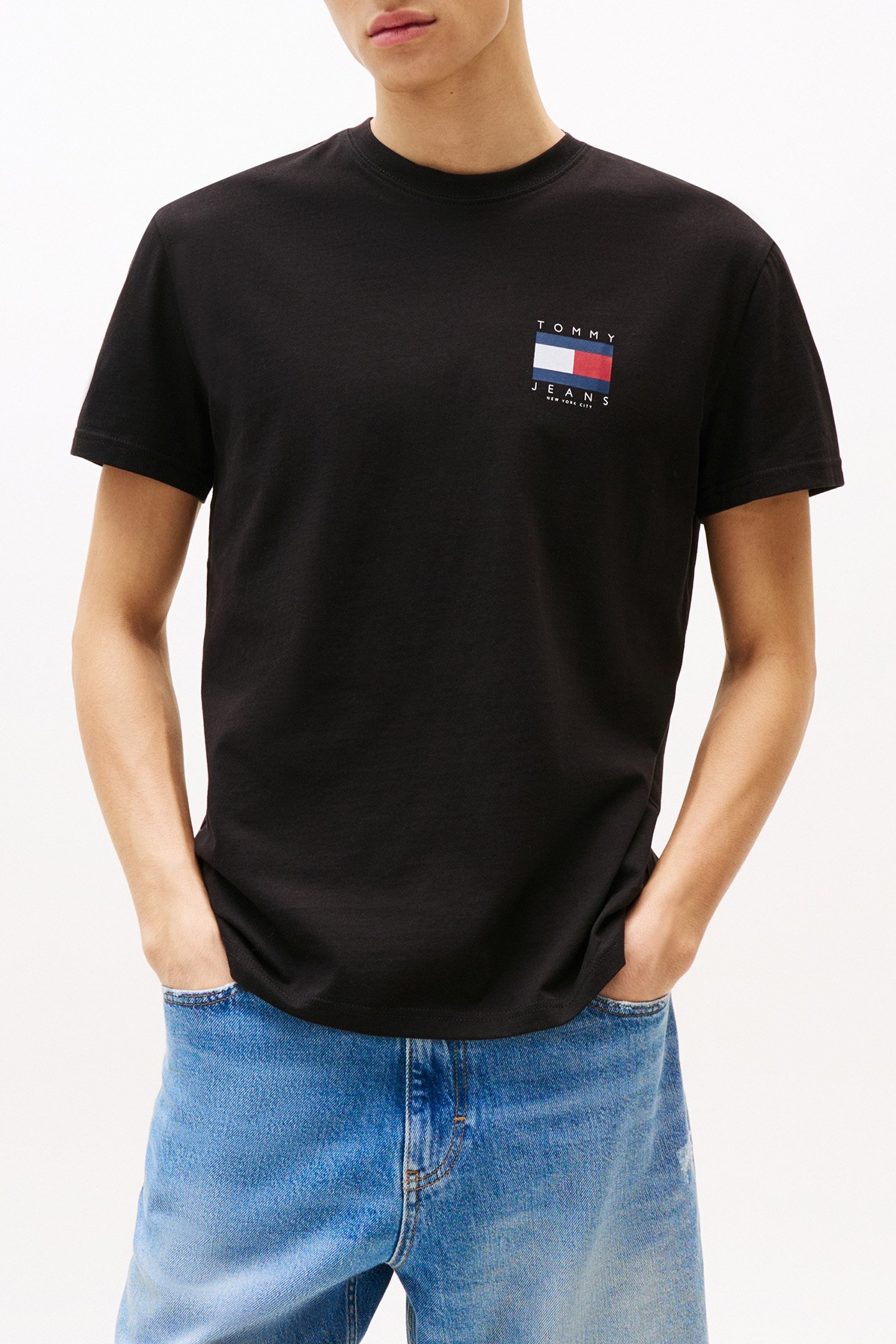 TJM REG FLAG GRAPHIC NORMAL FIT TSHIRT, BLACK 1