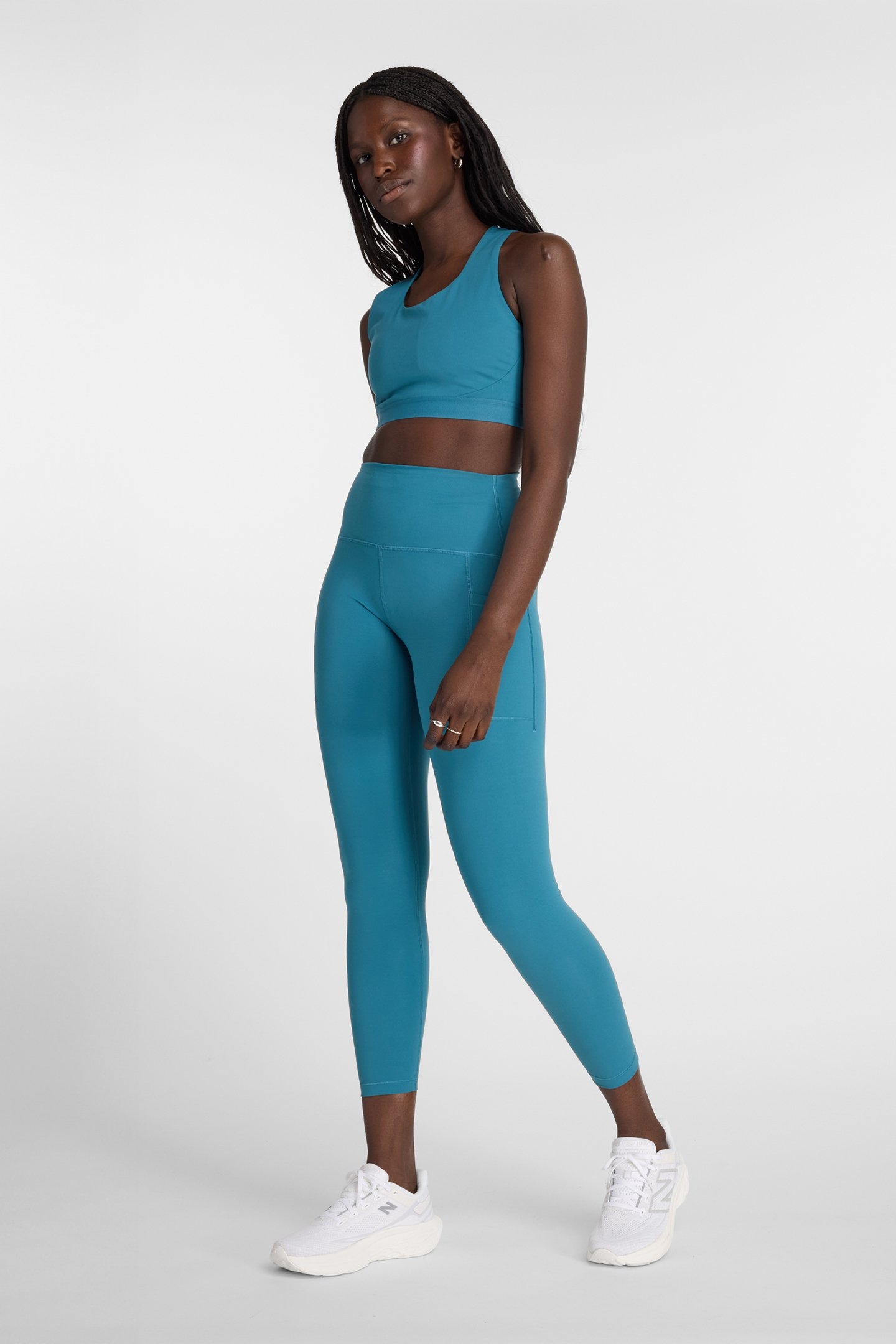 NB SPORTS BRA IN BLUE 3