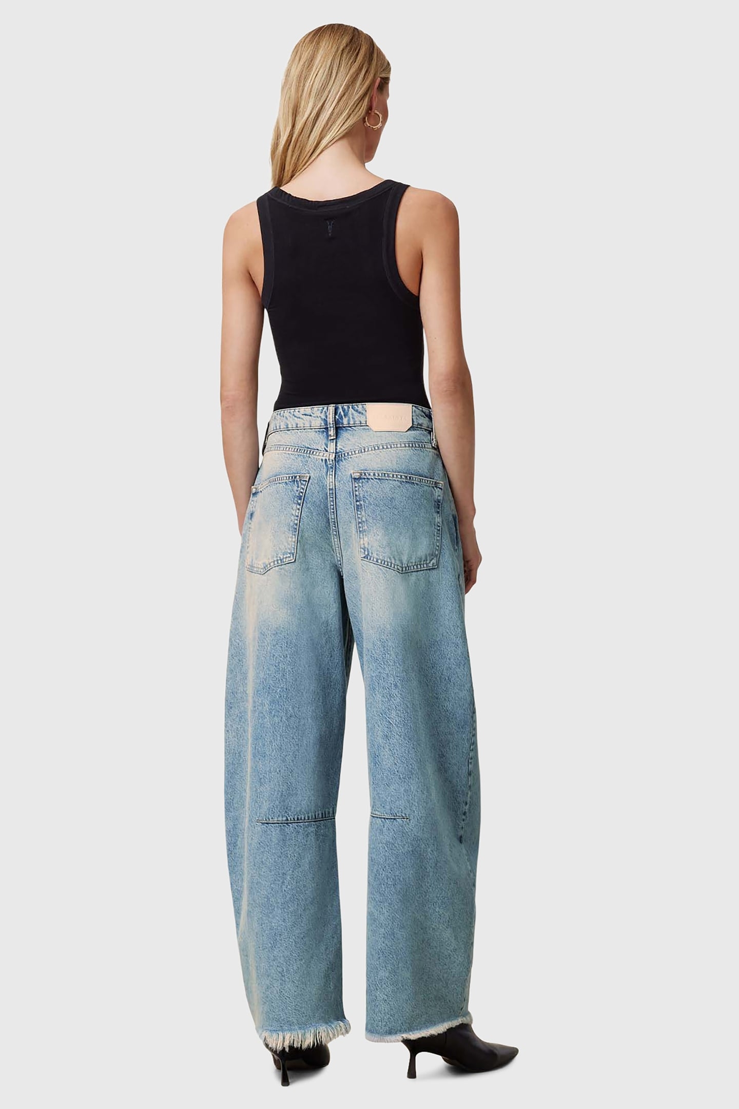 JETT BARREL JEAN LIGHT INDIGO 4