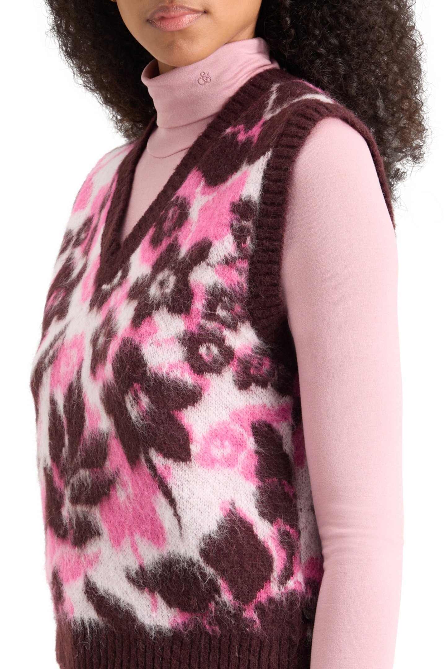 FUZZY V- NECK JACQUARD SPENCER WINTER FLORAL 7