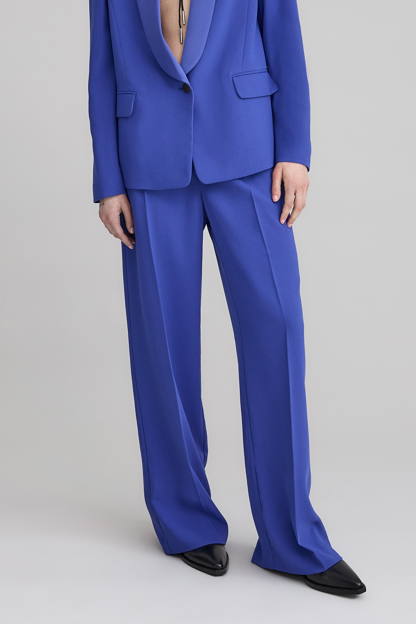 ROYAL BLUE DOUBLE-BELTED WIDE-LEG SUIT PANTS 1