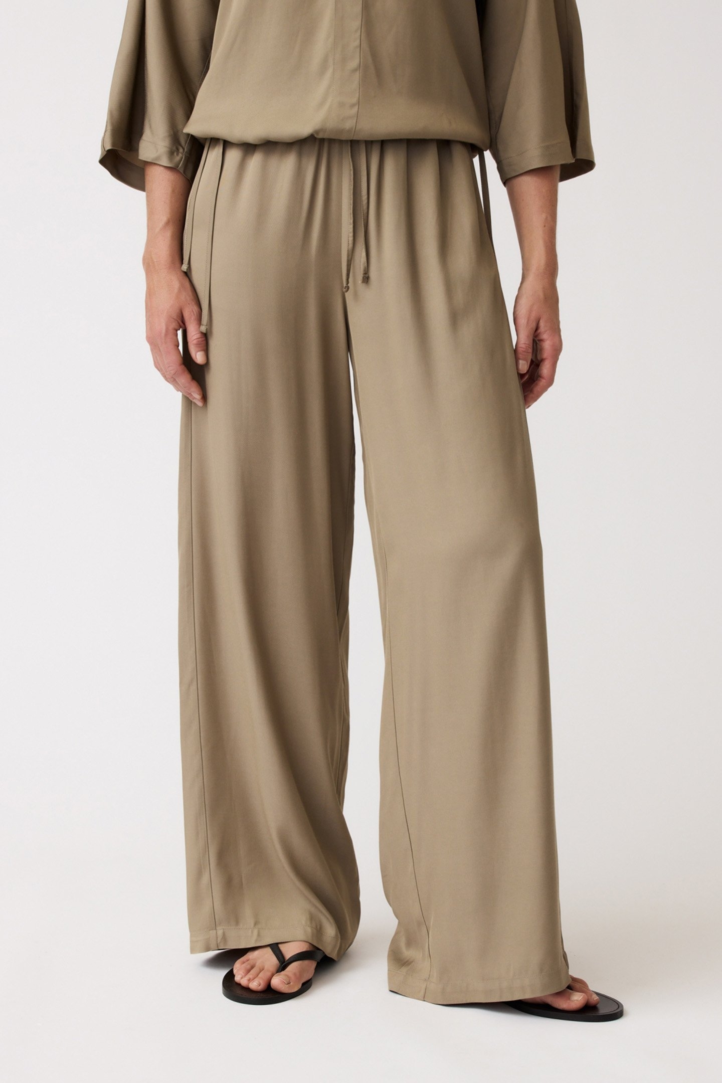 SAMMY PANTS LIGHT KAKI 1