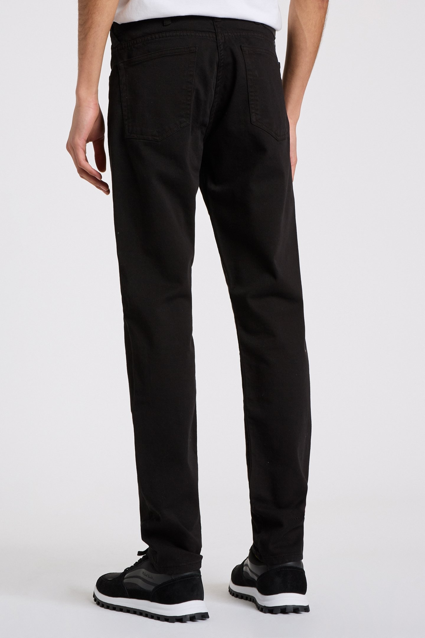 TAPERED FIT JEAN BLACK 2