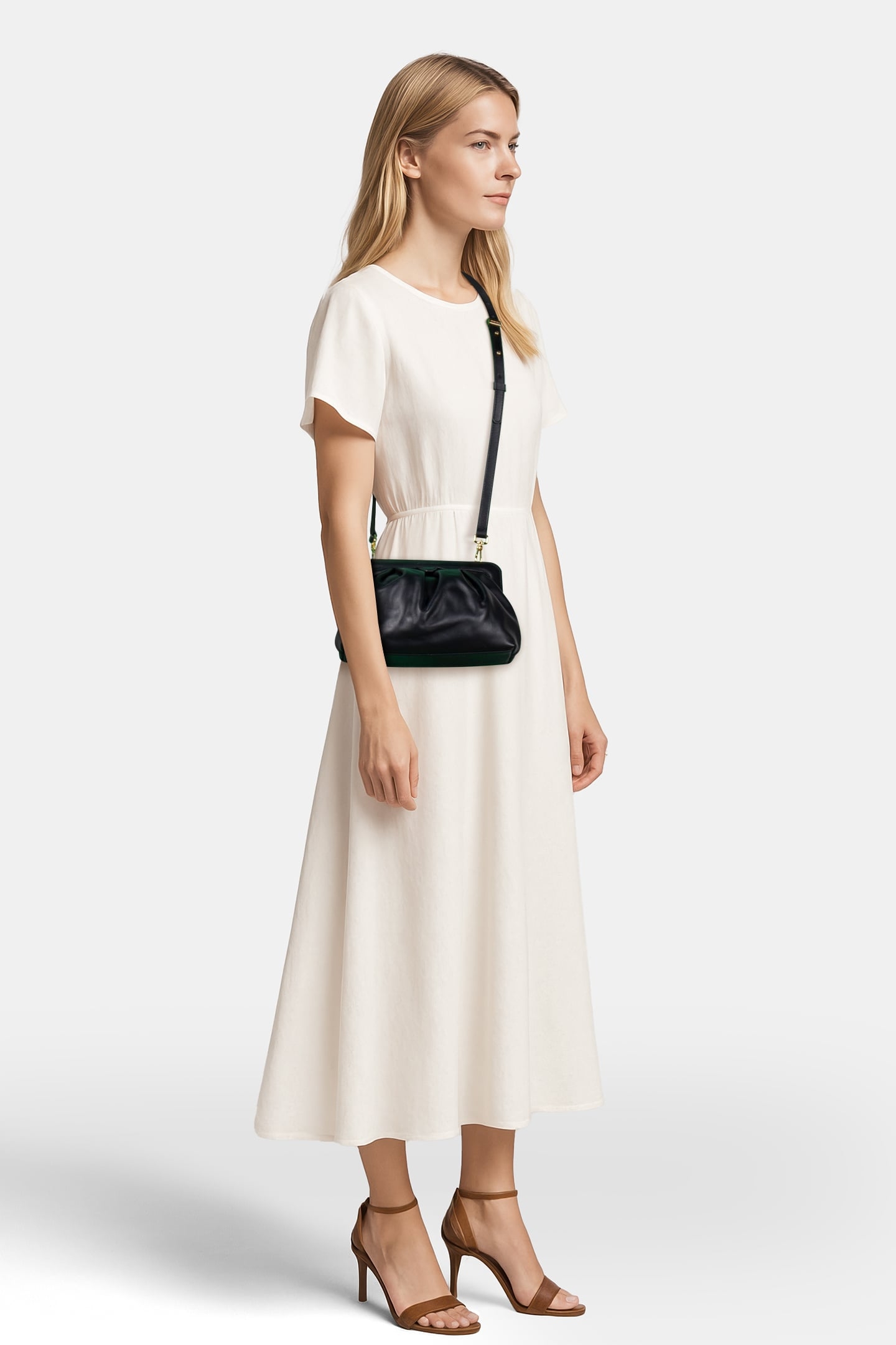 CROSS BODY BAG IN LEATHER 1