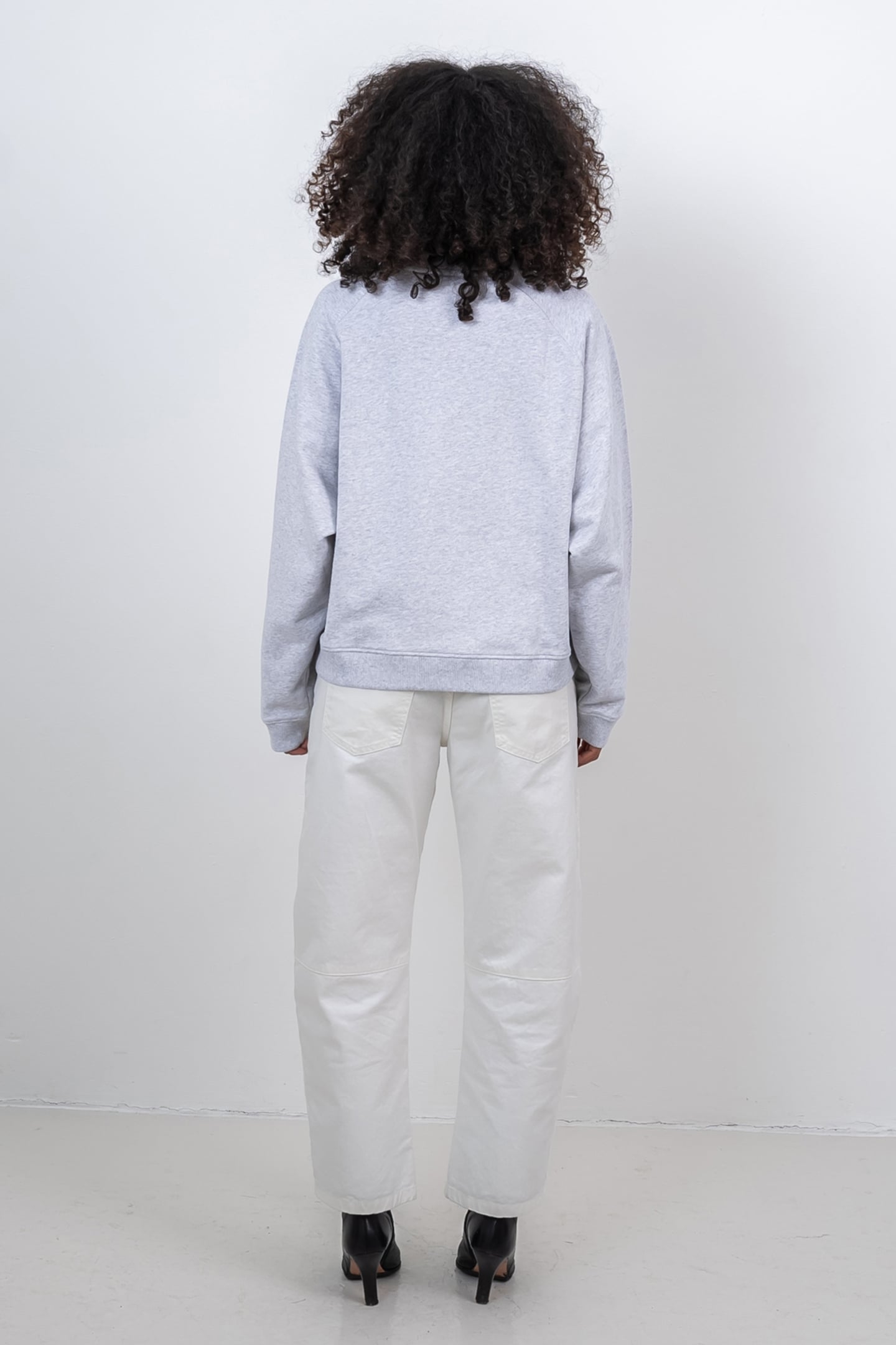 KORALIA LOGO SWEATER LIGHT GREY MELANGE 2
