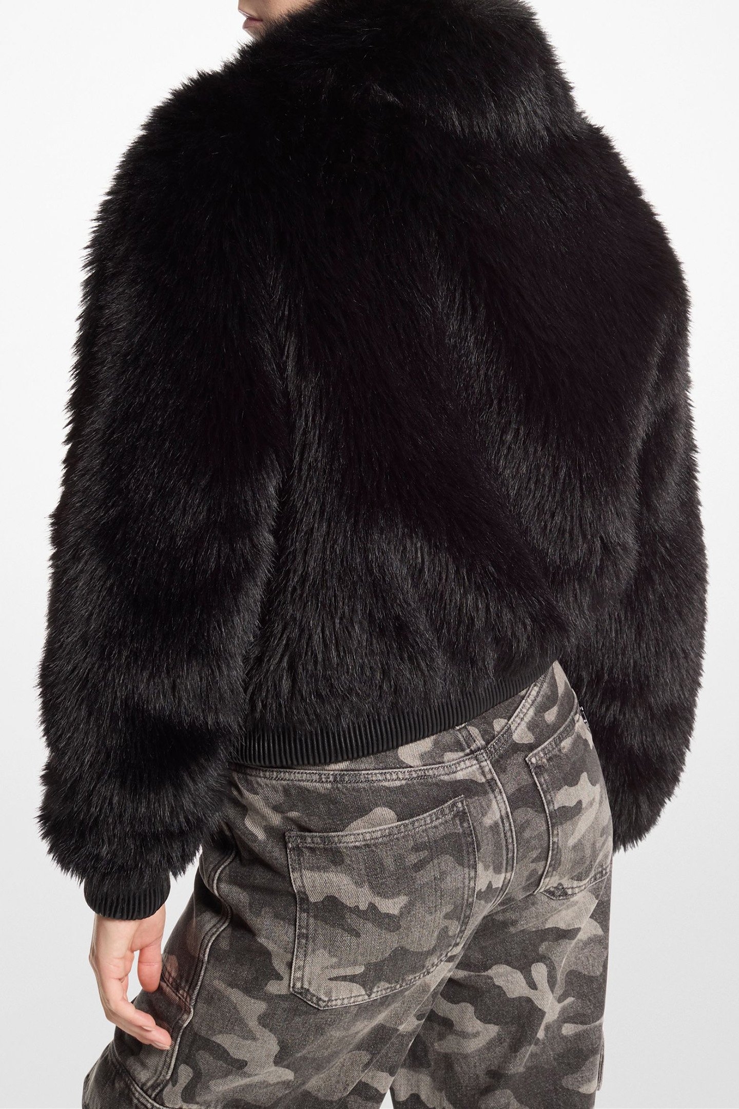 FAUX FUR BOMBER JACKET IN BLACK 2