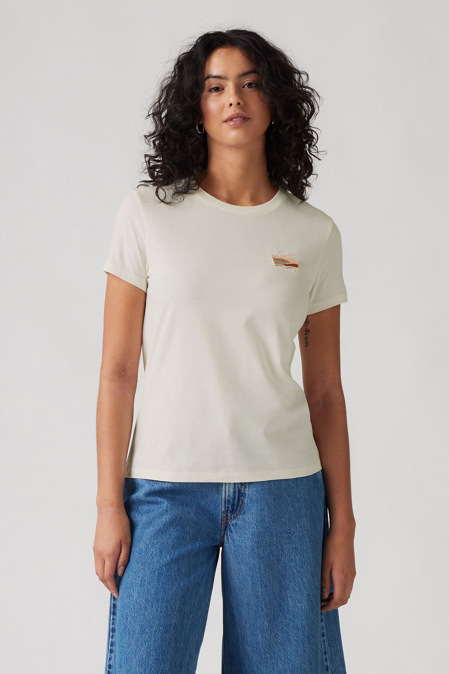 THE PERFECT TEE LEVIS DESERT SUN EGRET 1
