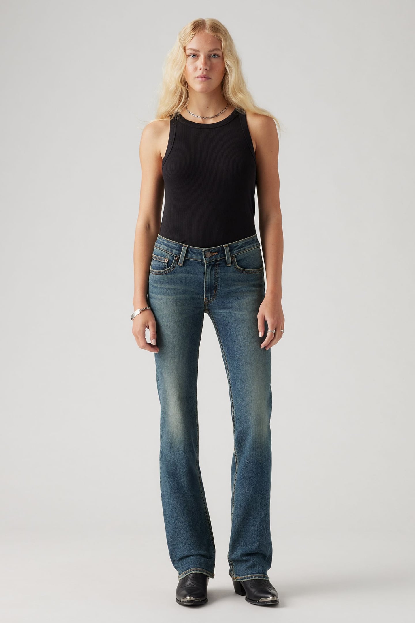 SUPERLOW BOOT SHOW ON THE ROAD 1