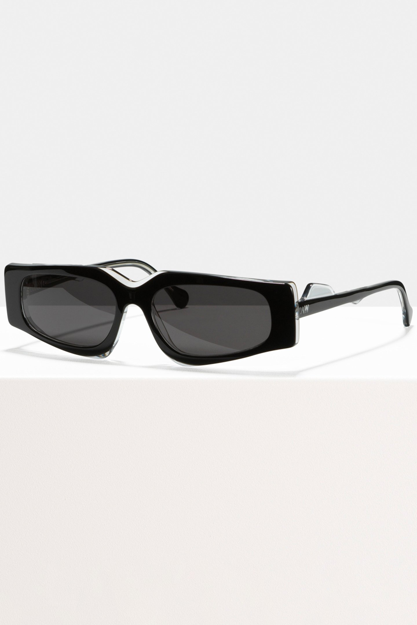 ASHLEY HELL RAISER OBSIDIAN 2