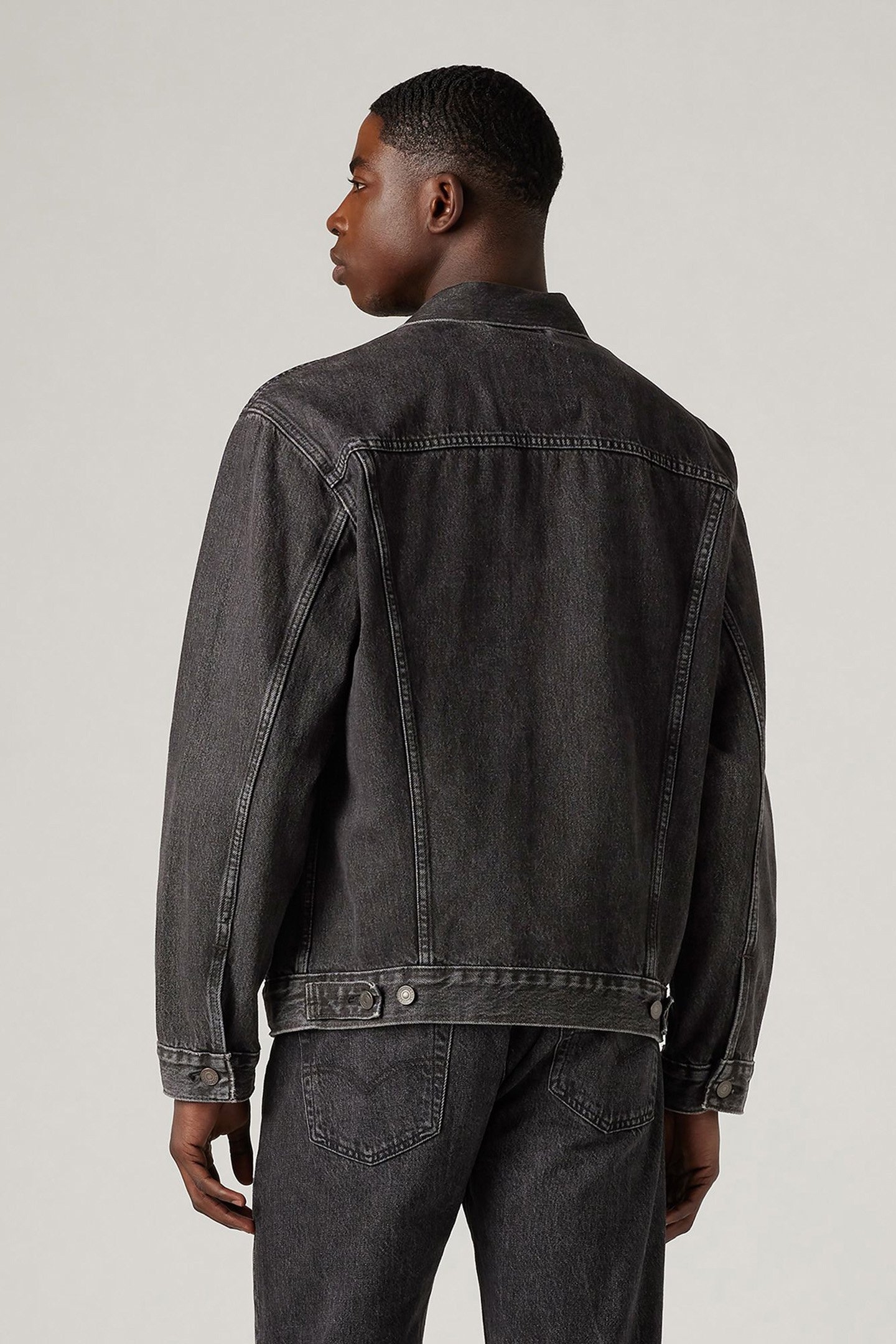 THE TRUCKER JACKET BLOW AWAY 2