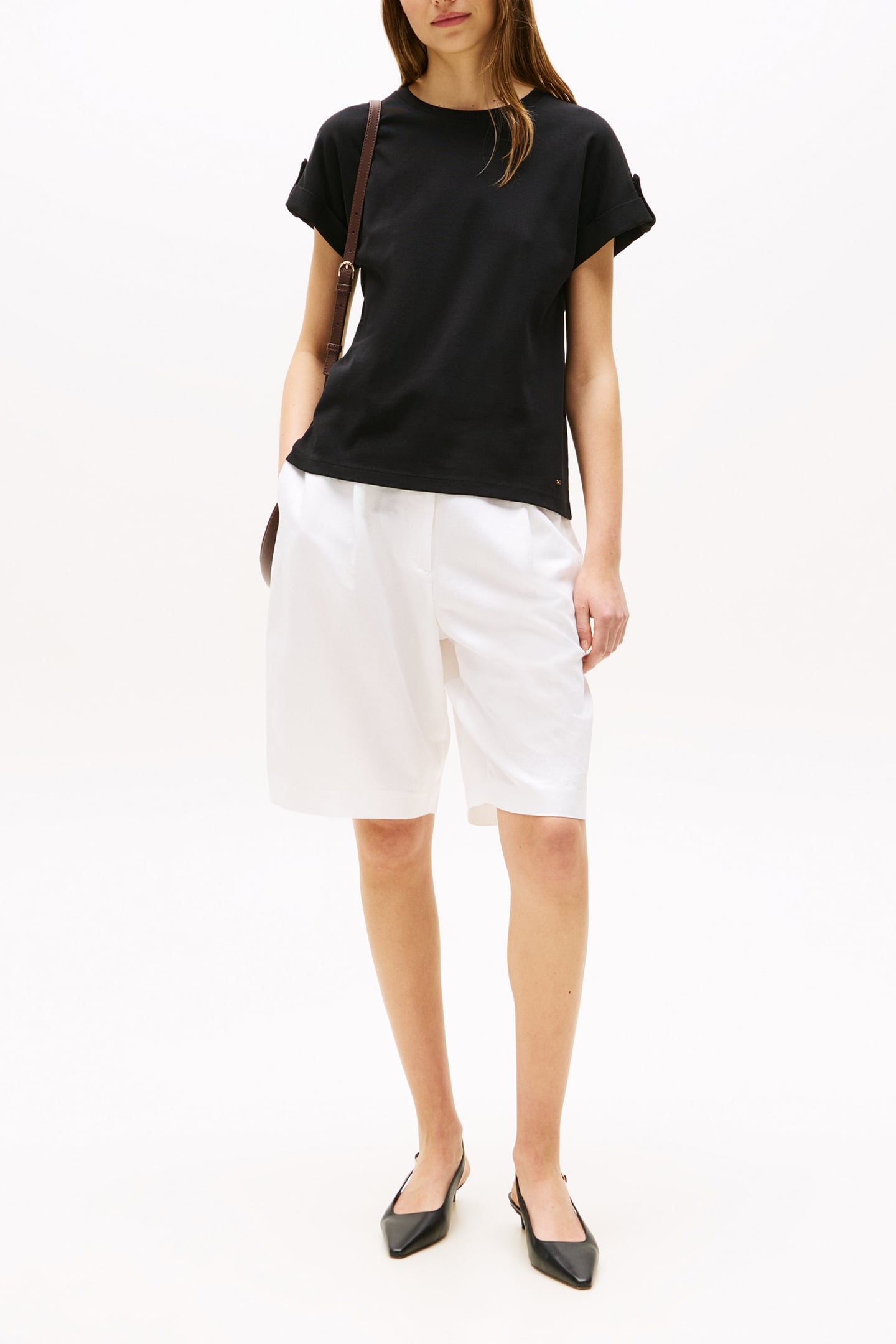 GOLD BUTTON MDRN C-N BLACK 2