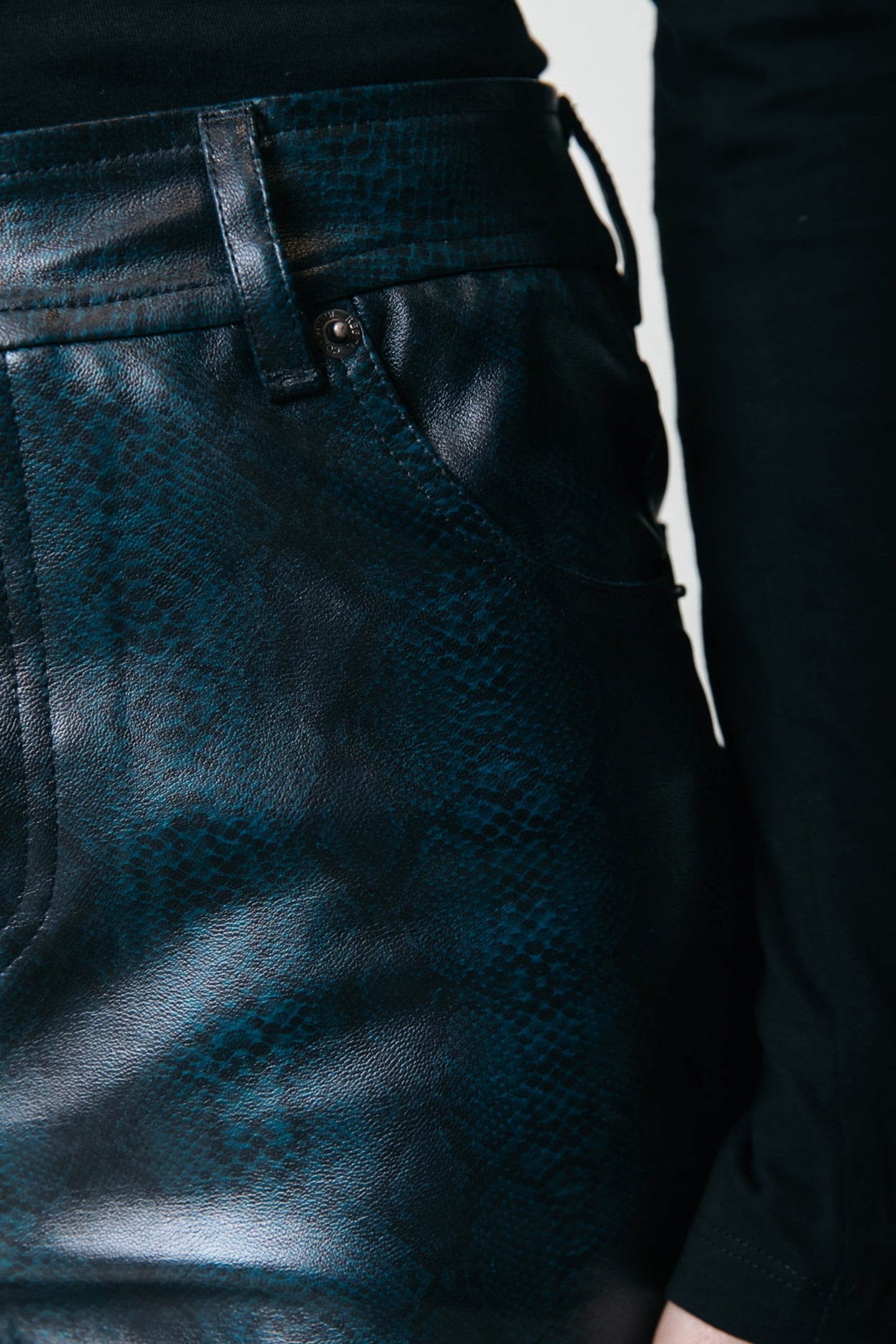 RUSSY SNAKE VEGAN LEATHER HIGH WAIST PANTS ATLANTIC GREEN 4