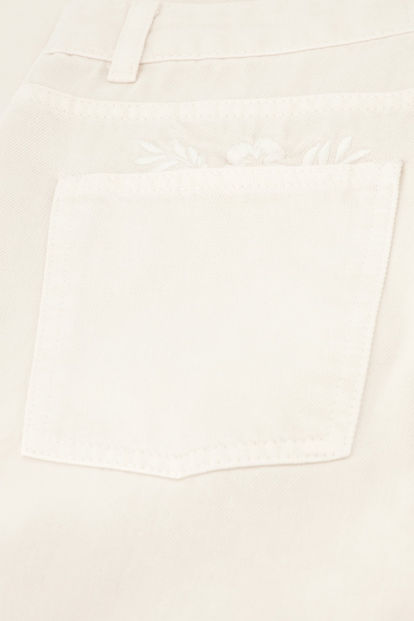 LOLA STRAIGHT CREAM WHITE 4