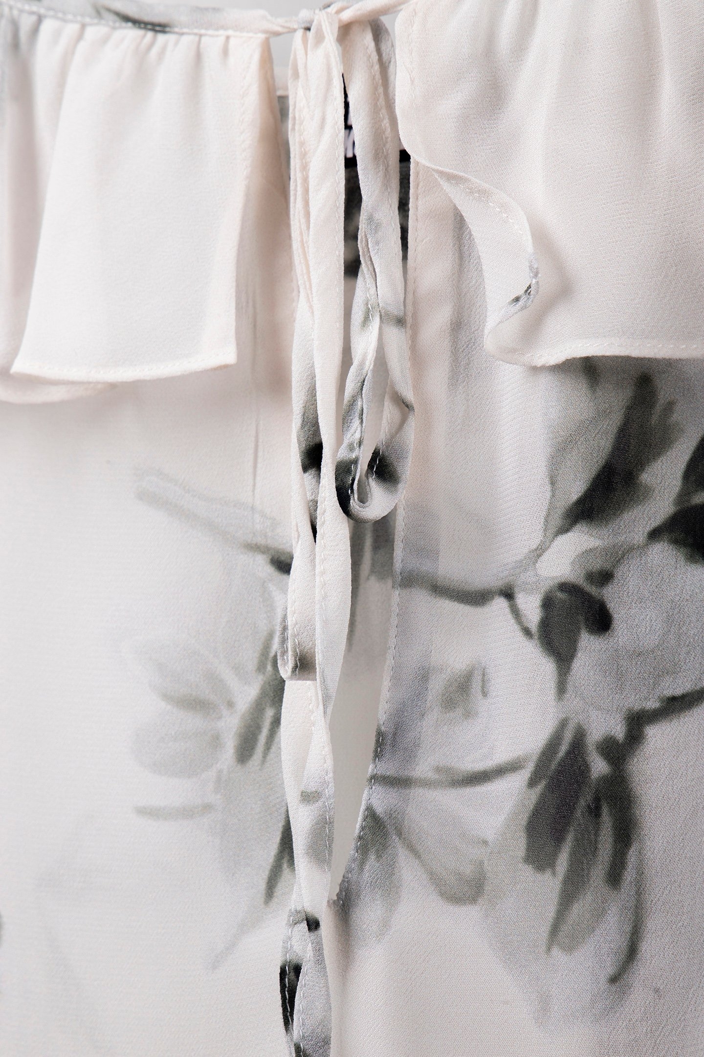 LONG SLEEVE TOP WITH RUFFLE DETAIL ECRU 4