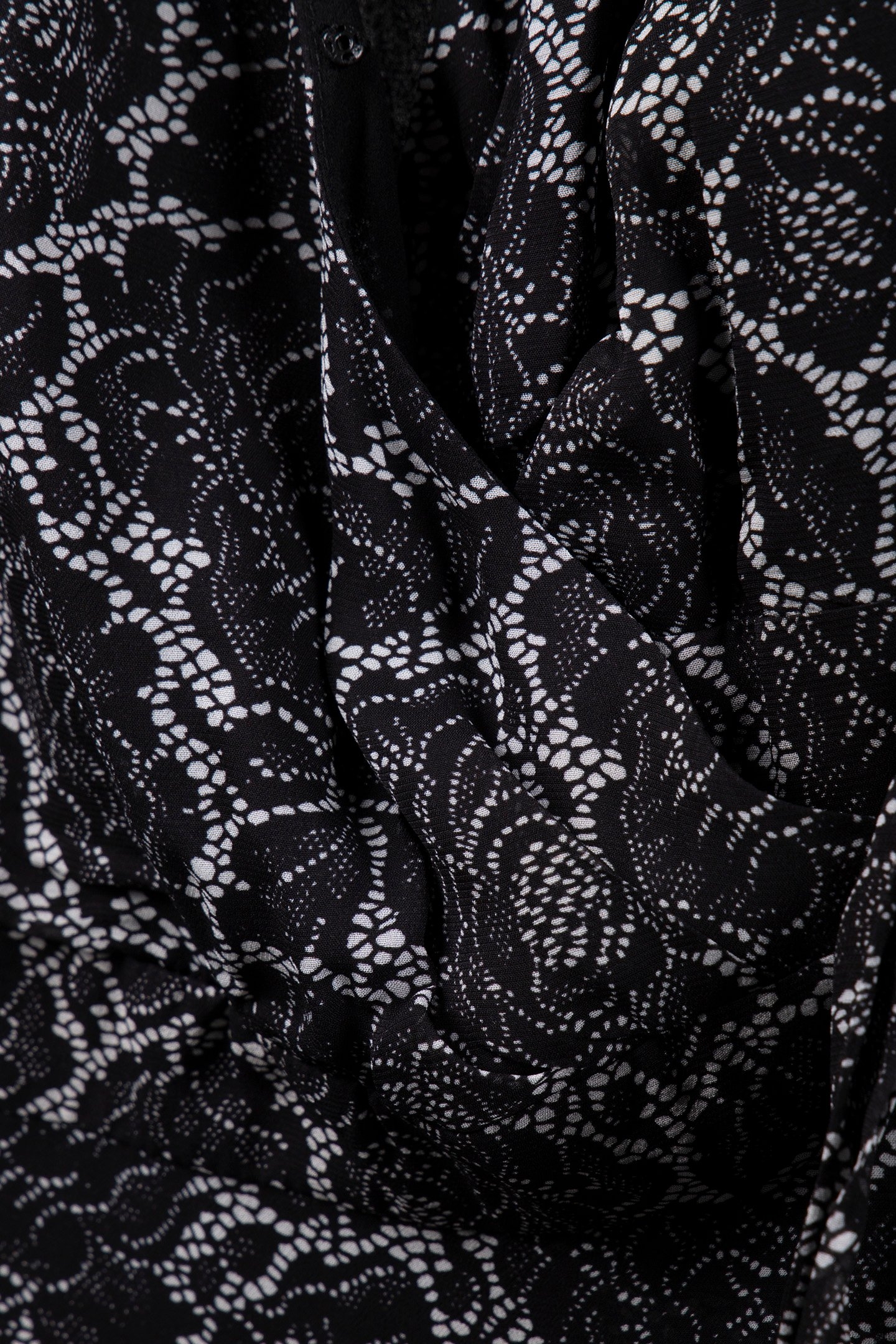 SHORT WRAP DRESS BLACK 4