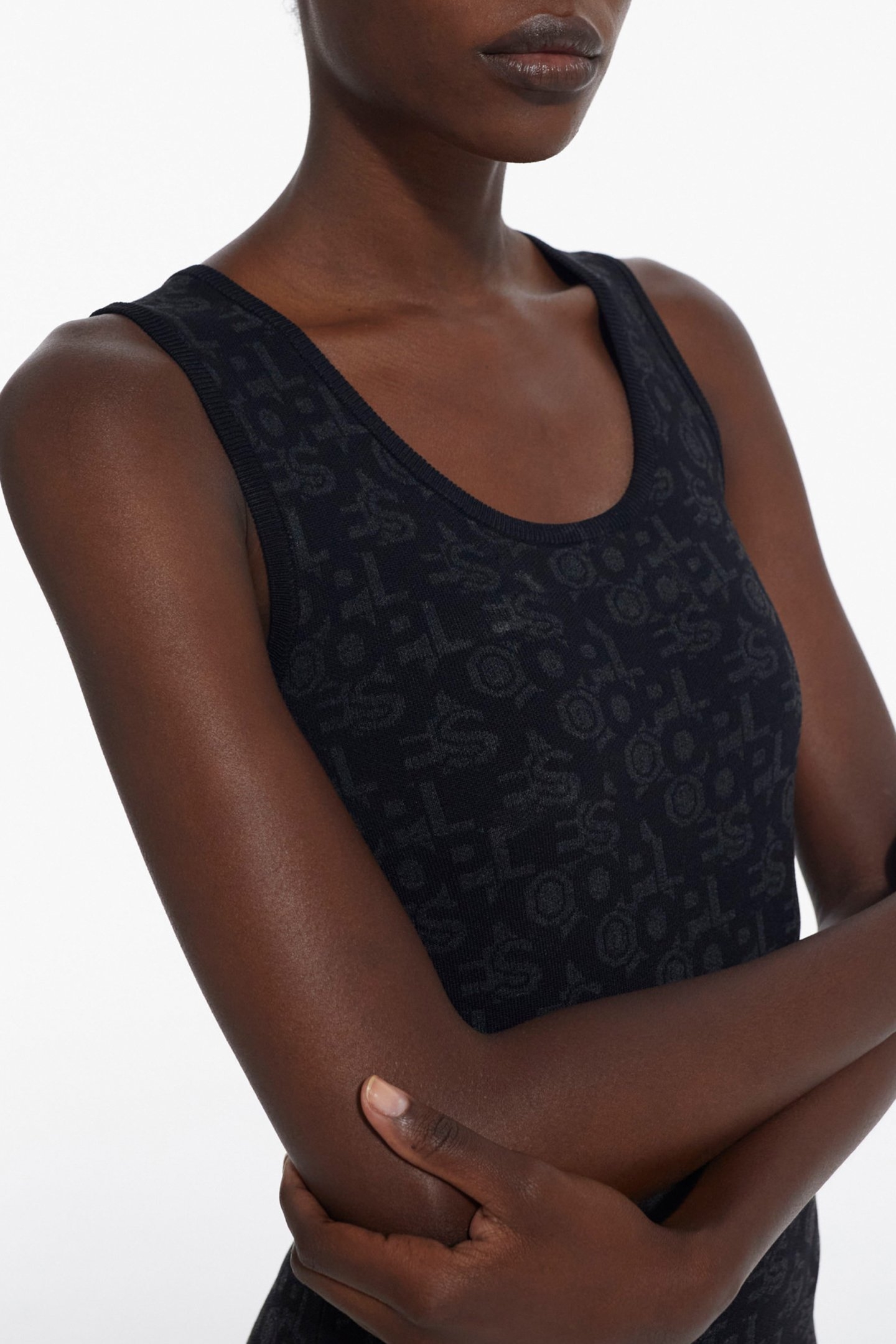 ROBE JACQUARD LOGO ALL OVER BLACK DARK GREY 6