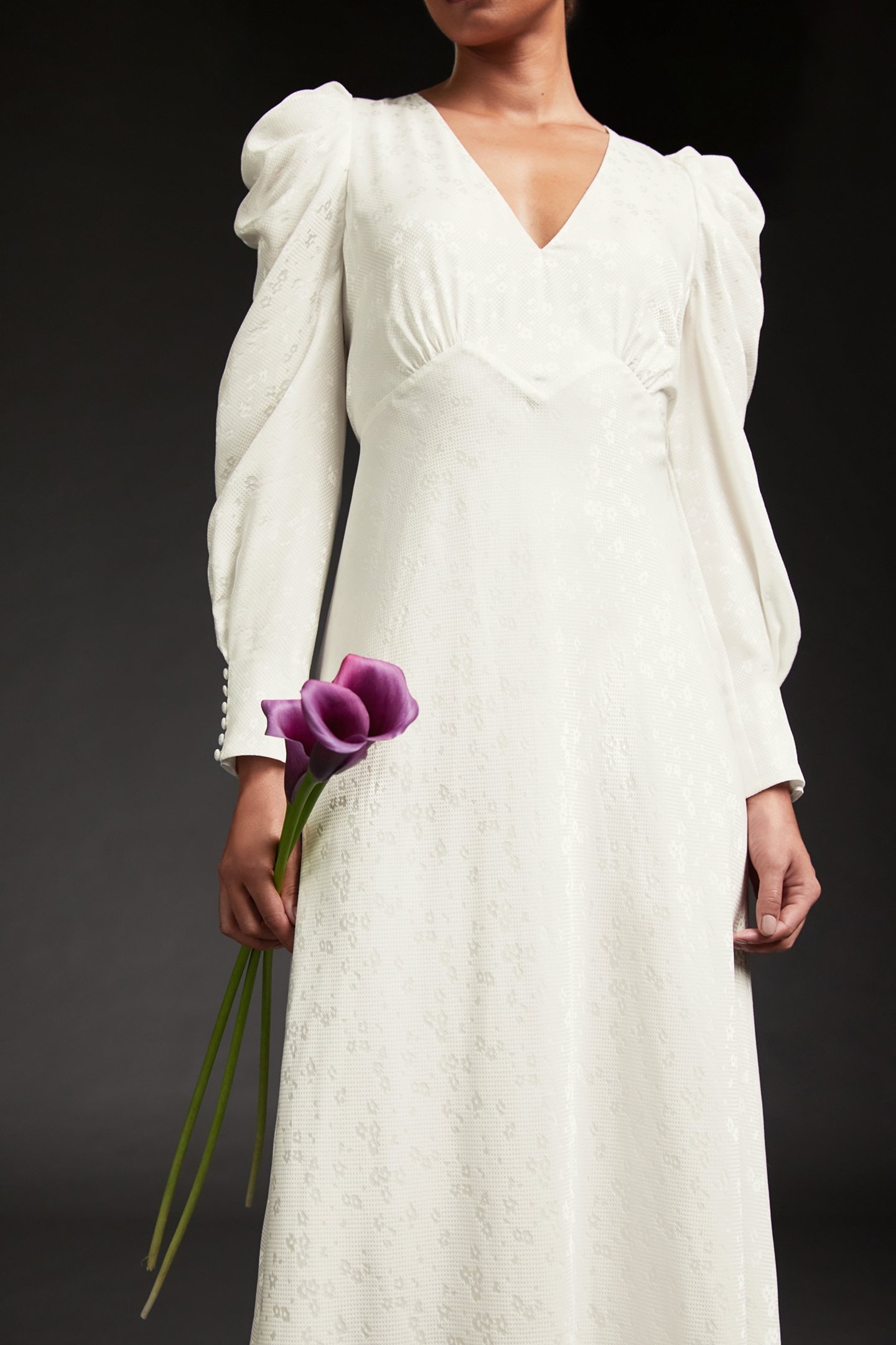 DR ROSE - V NECK BRIDAL IVORY 2