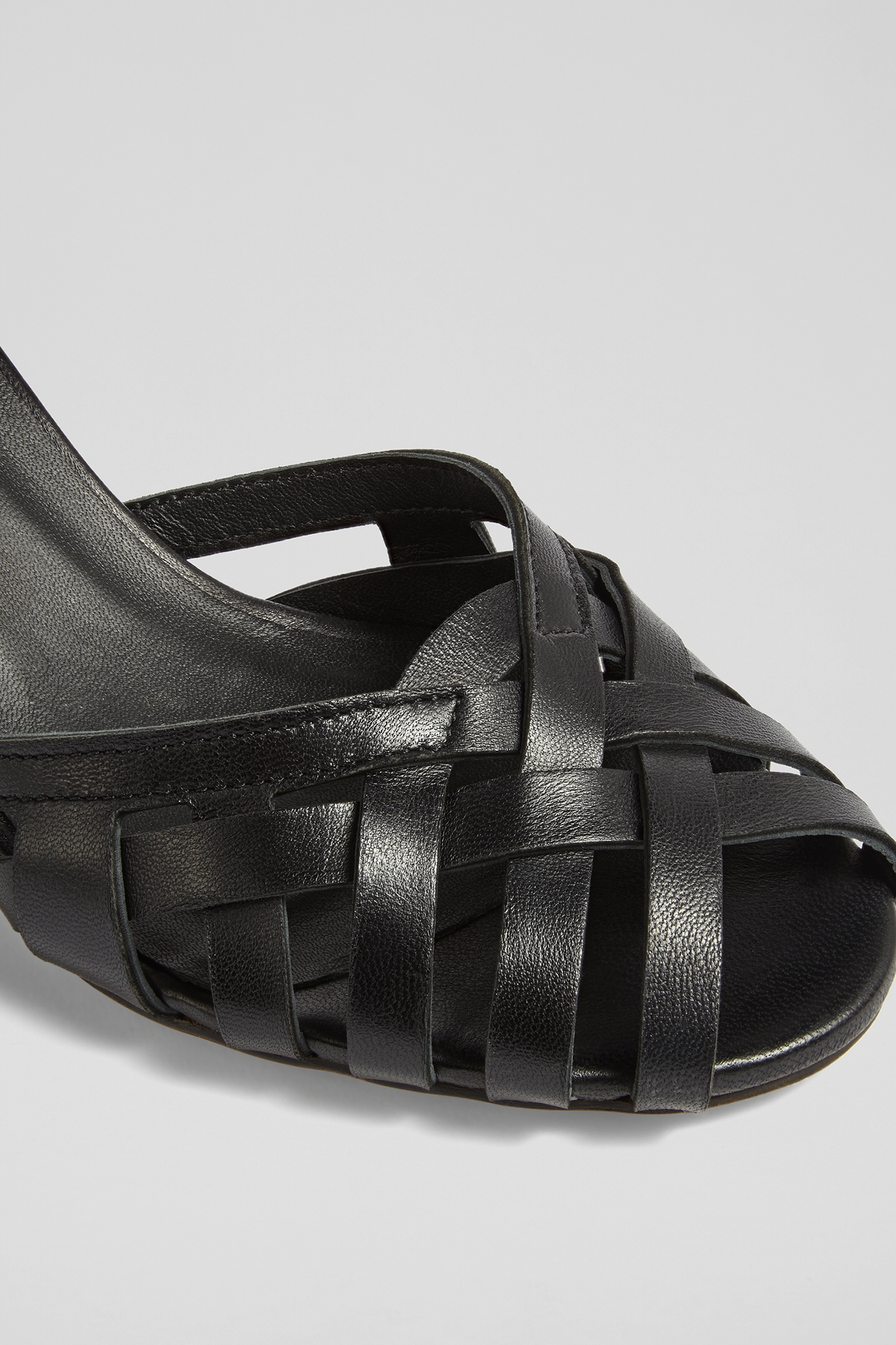 FS NOEMIA HEEL PLAITED FR BLACK 4