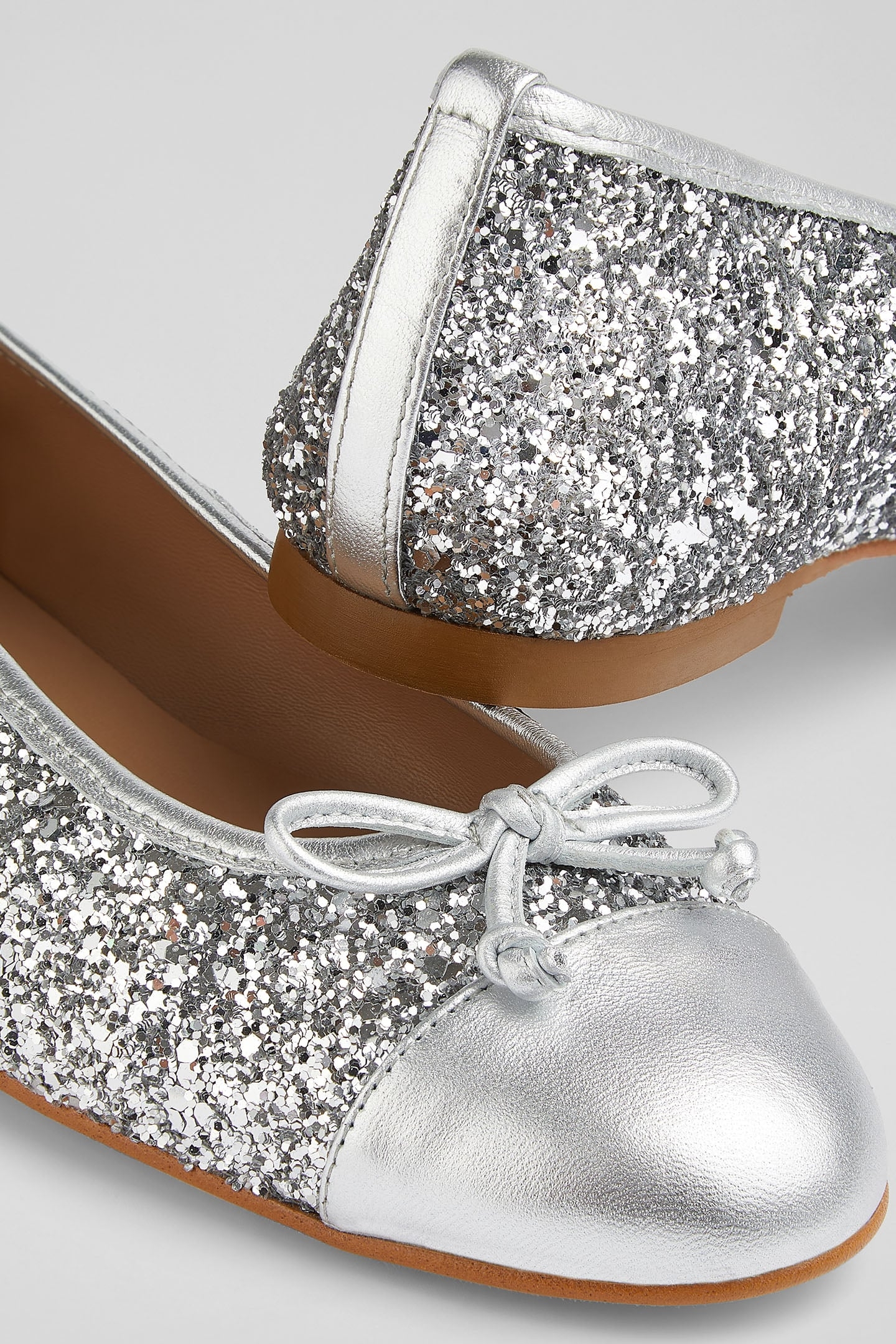 FL KARA BALLERINA FLAT SILVER 4