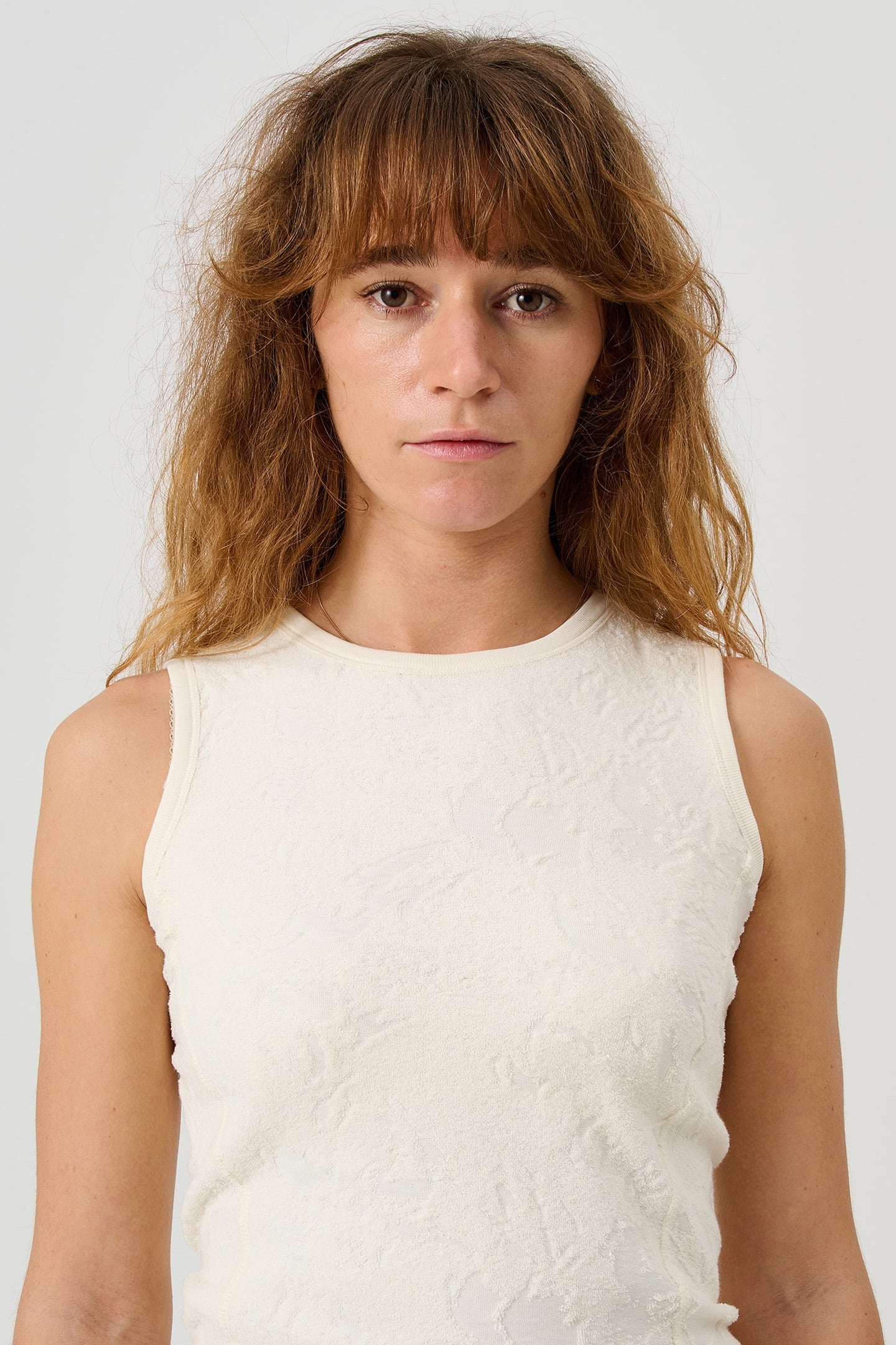 MIRA PLUSH TOP OFF WHITE 5