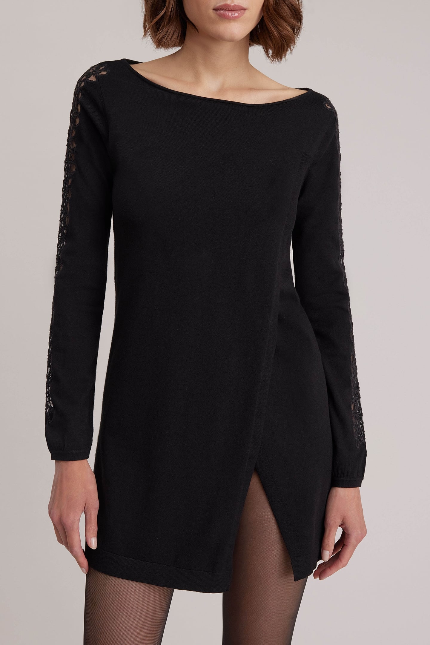 PHILO PULLOVER BLACK 1