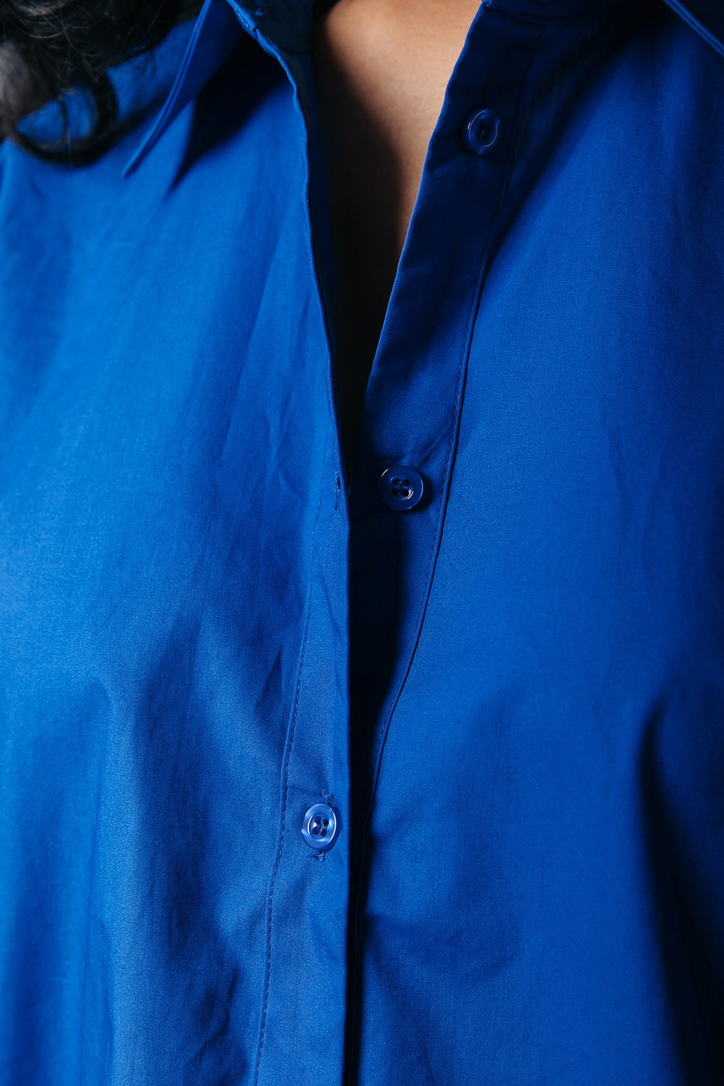 TALIA FEATHER OVERSIZED BOYFRIEND BLOUSE VIBRANT BLUE 5