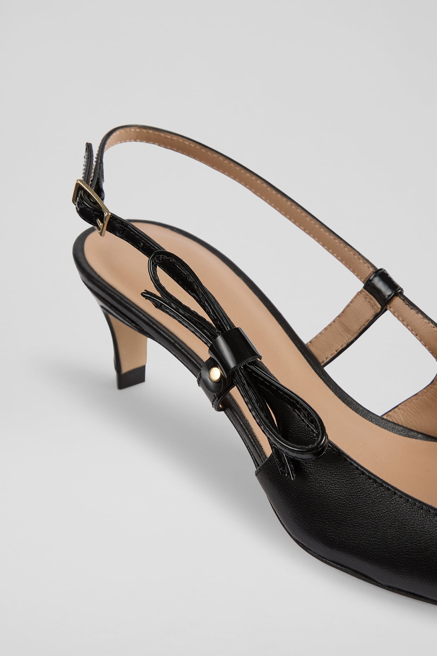 OC MARILYN STUD MINI BOW BLACK 3