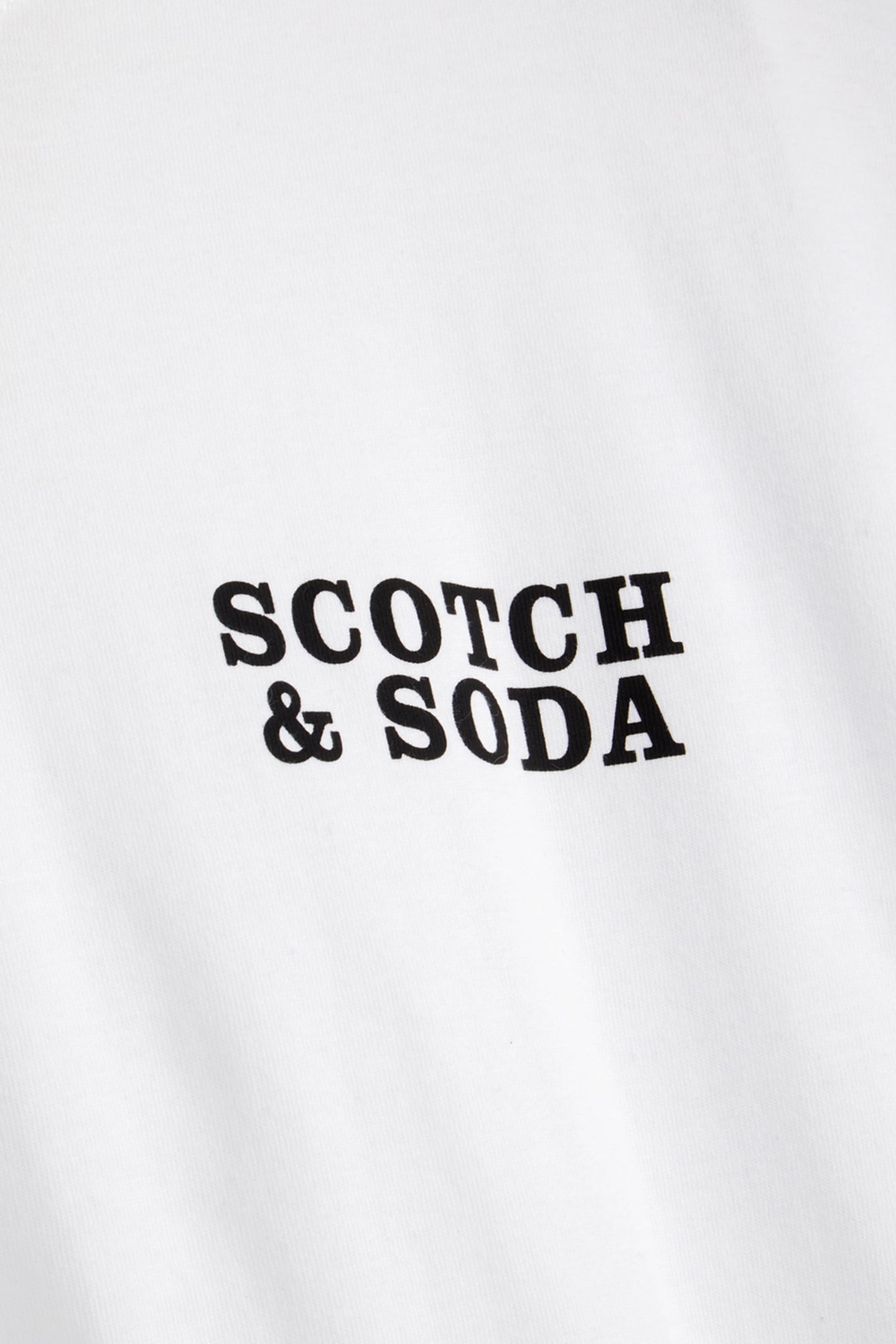SS GRAPHIC TEE WHITE TRADITIONAL 4