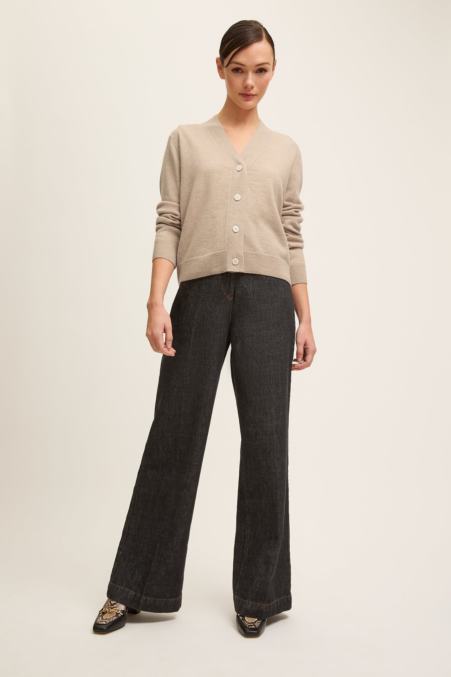 CD MARA V NECK CARDI CHAMPAGNE 1