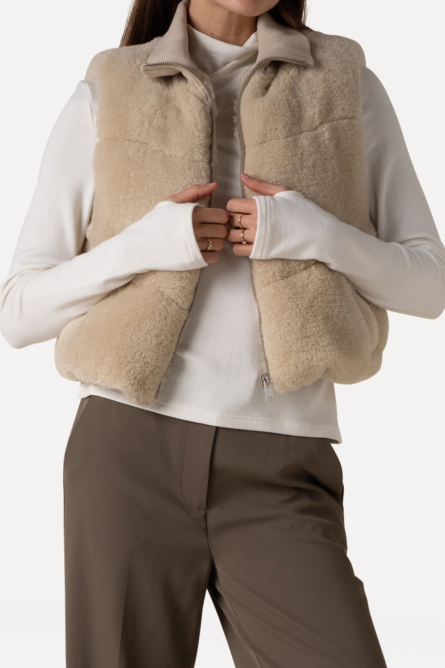 ELLIS BODYWARMER PARCHMENT 1