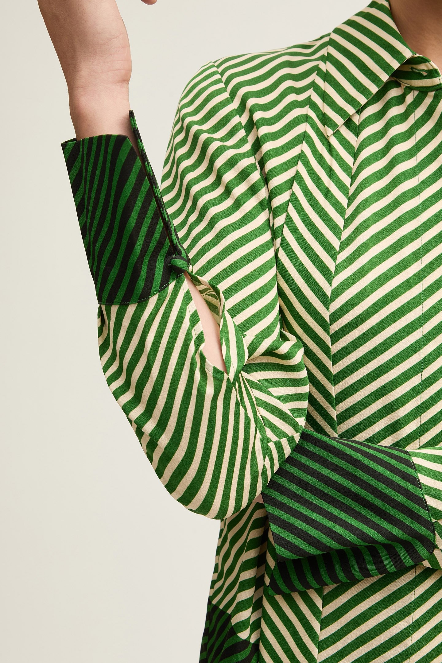 TW LIZE STRIPE SHIRT GREEN 4