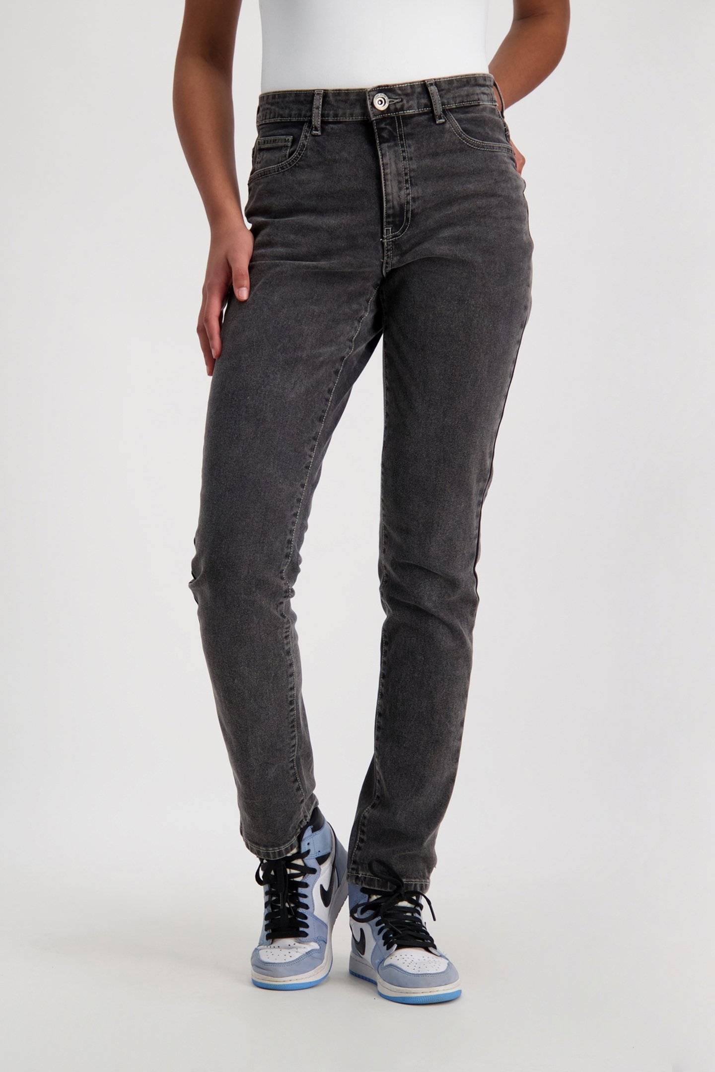 ISALIE DEN GREY USED 1