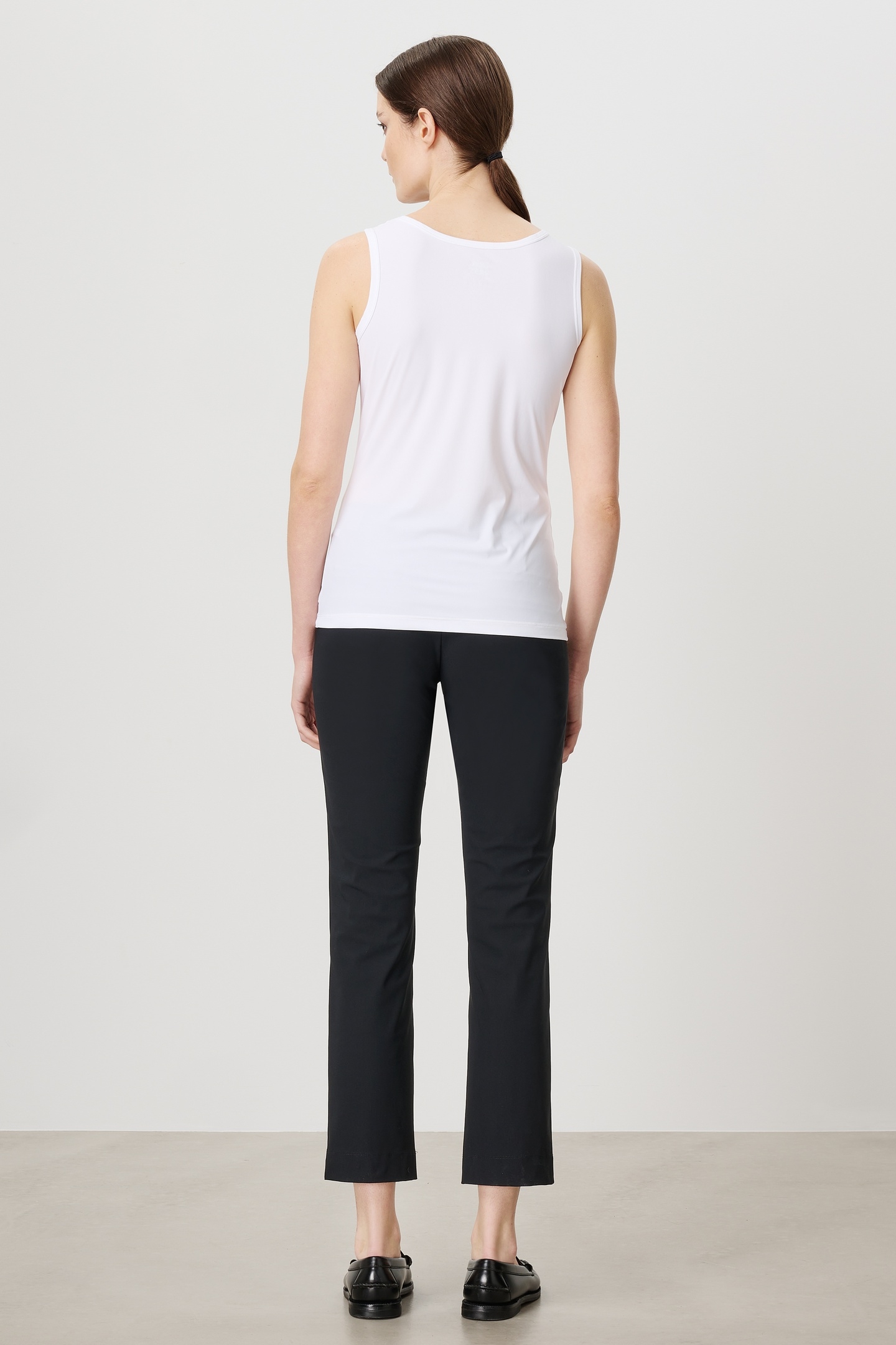 NEW TANK TOP WHITE 4