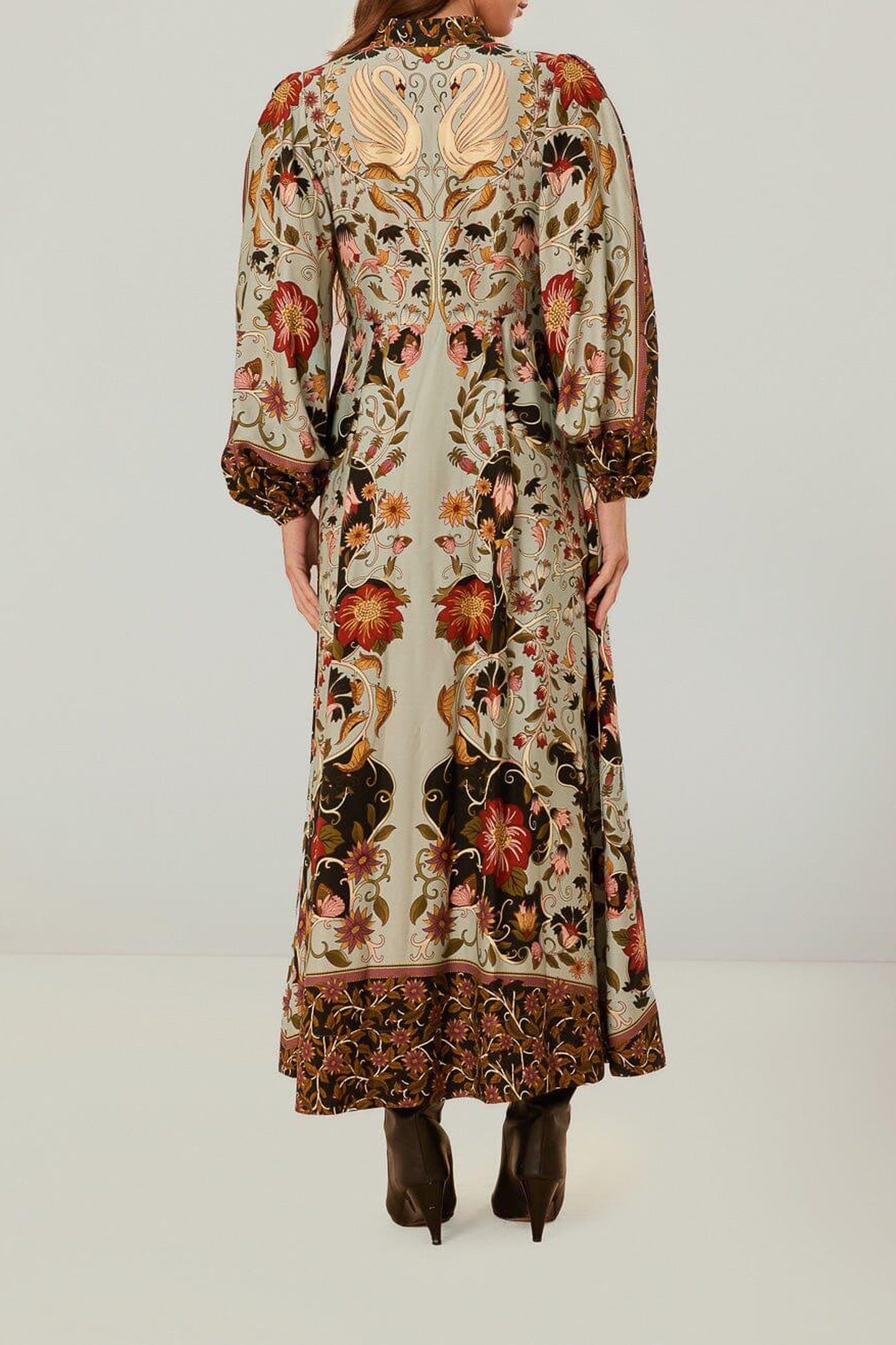 FLOWING BEAUTY MAXI DRESS 3