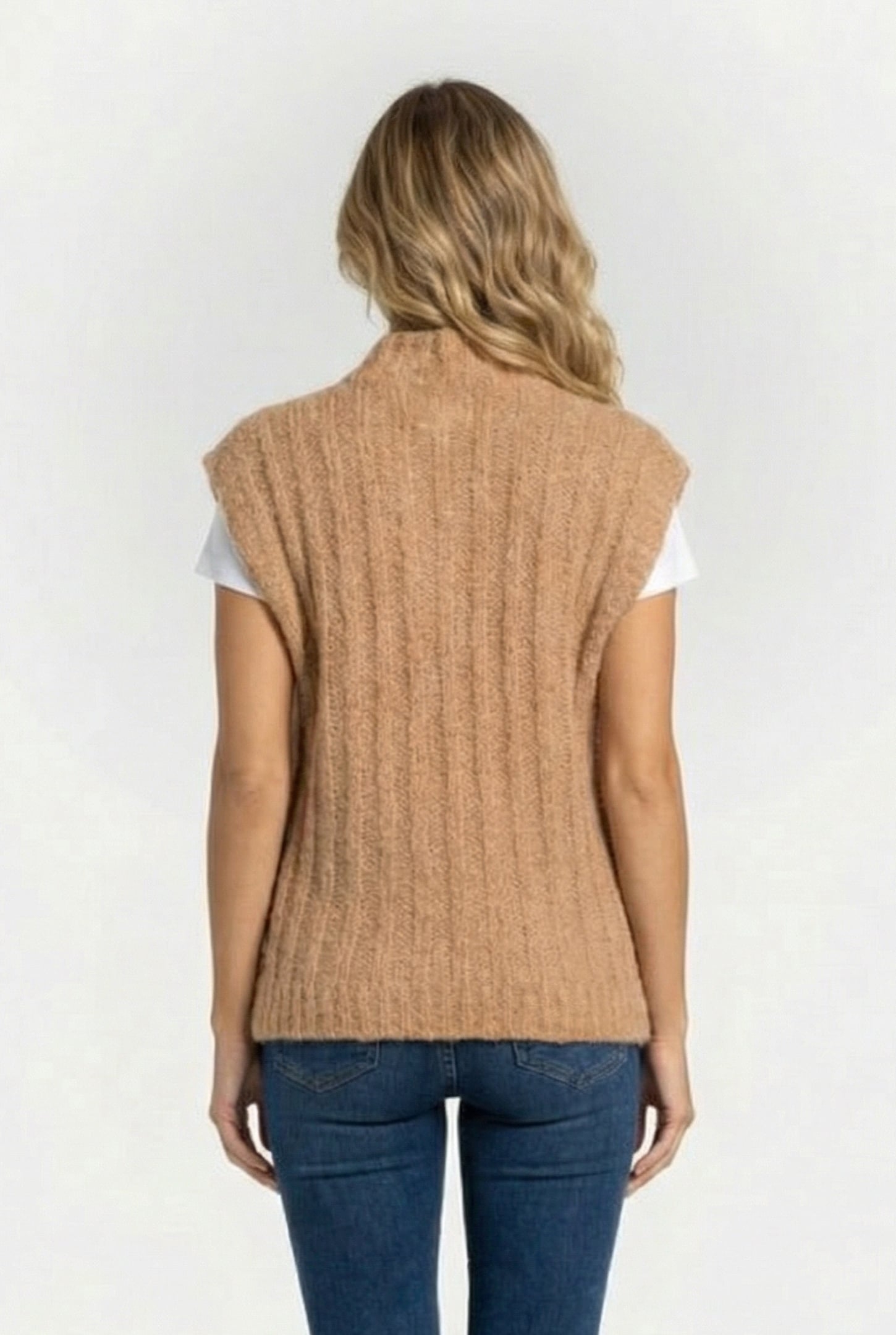 DILL VEST CAMEL 2