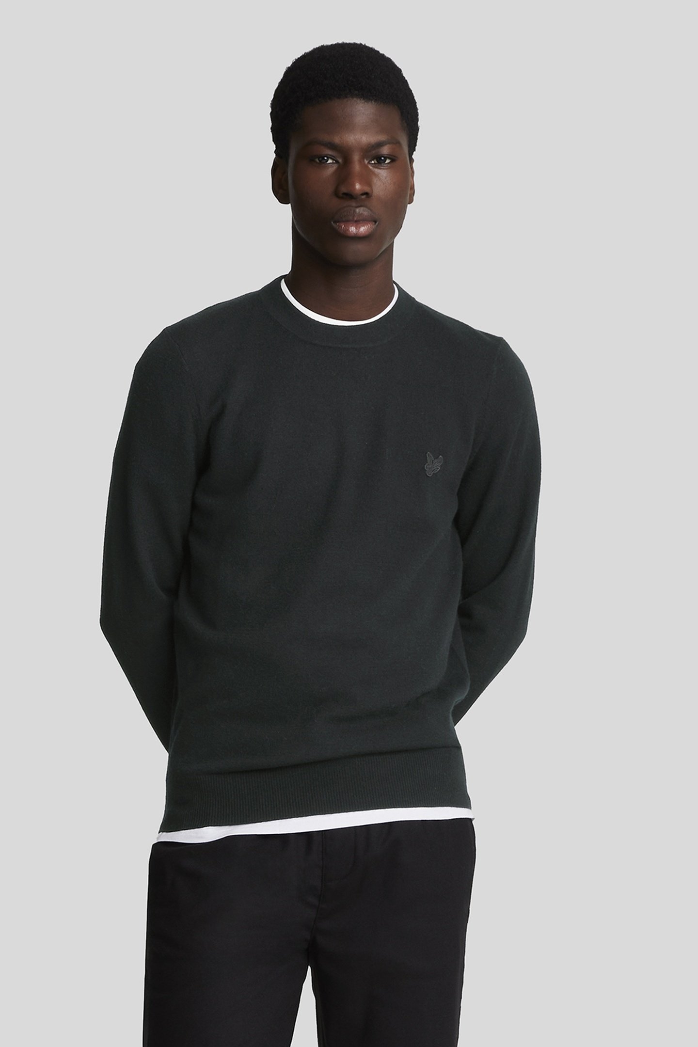 TONAL EAGLE LAMBSWOOL CREW NECK JUMPER JET BLACK 1