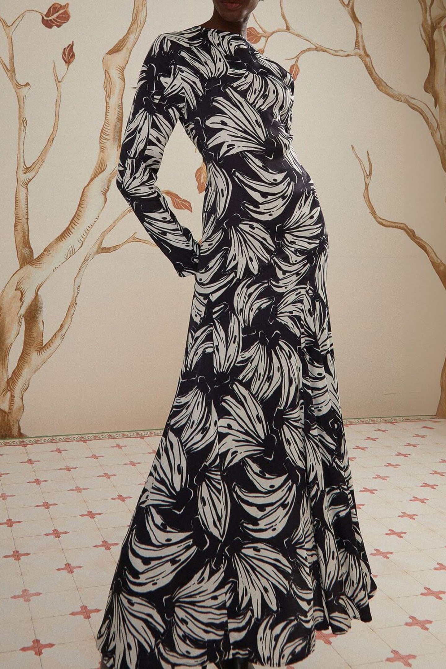 BOSSA BANANA BLACK MIDI DRESS 3