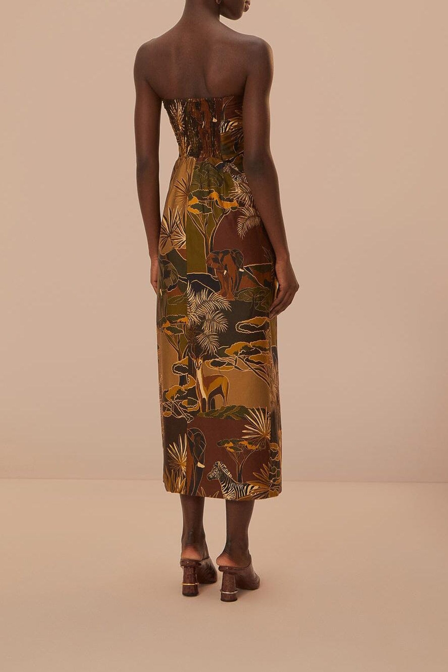 SAVANA DREAM CARAMEL STRAPLESS BUTTONNED MIDI DRES 4