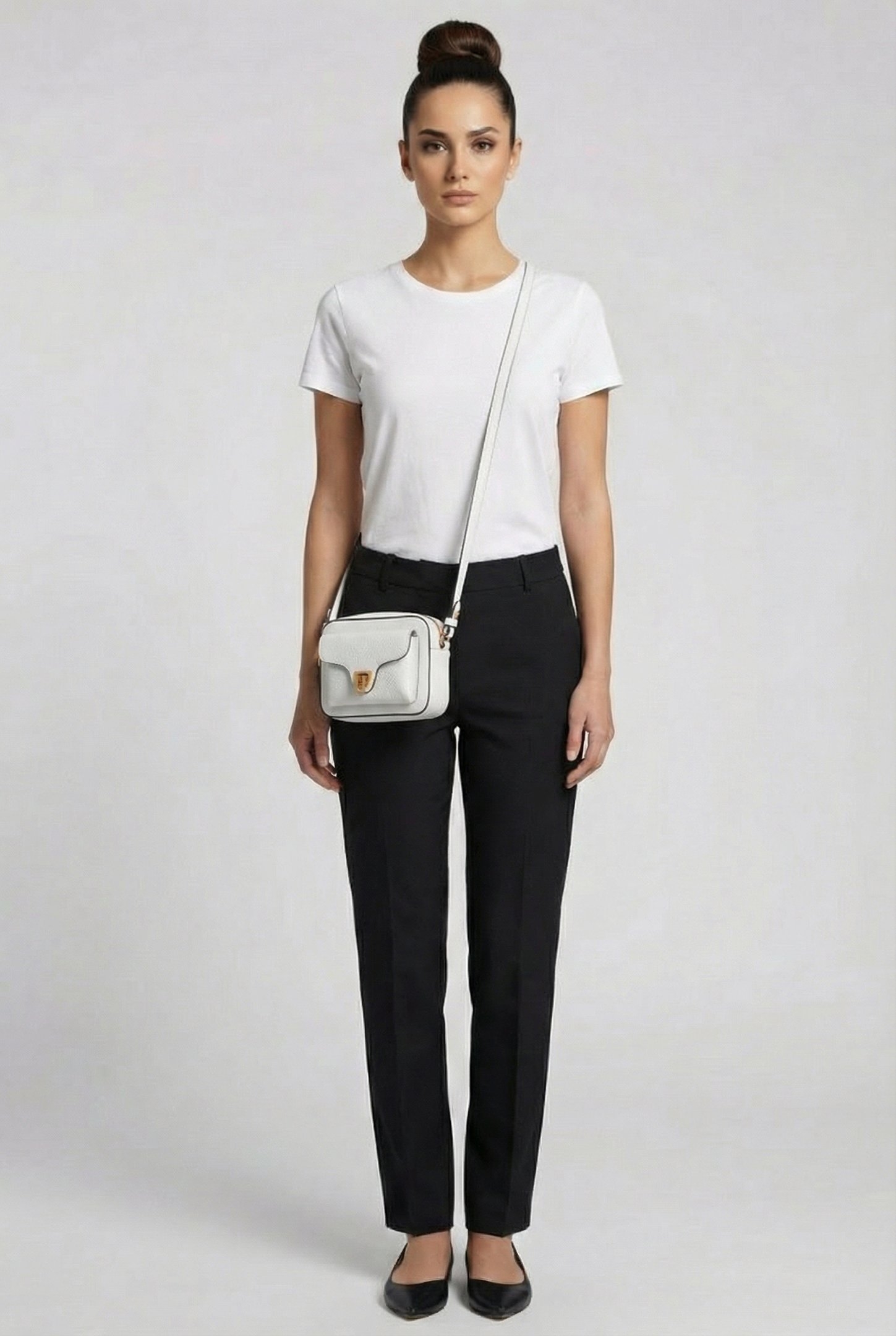 CROSS BODY BAG IN LEATHER 2