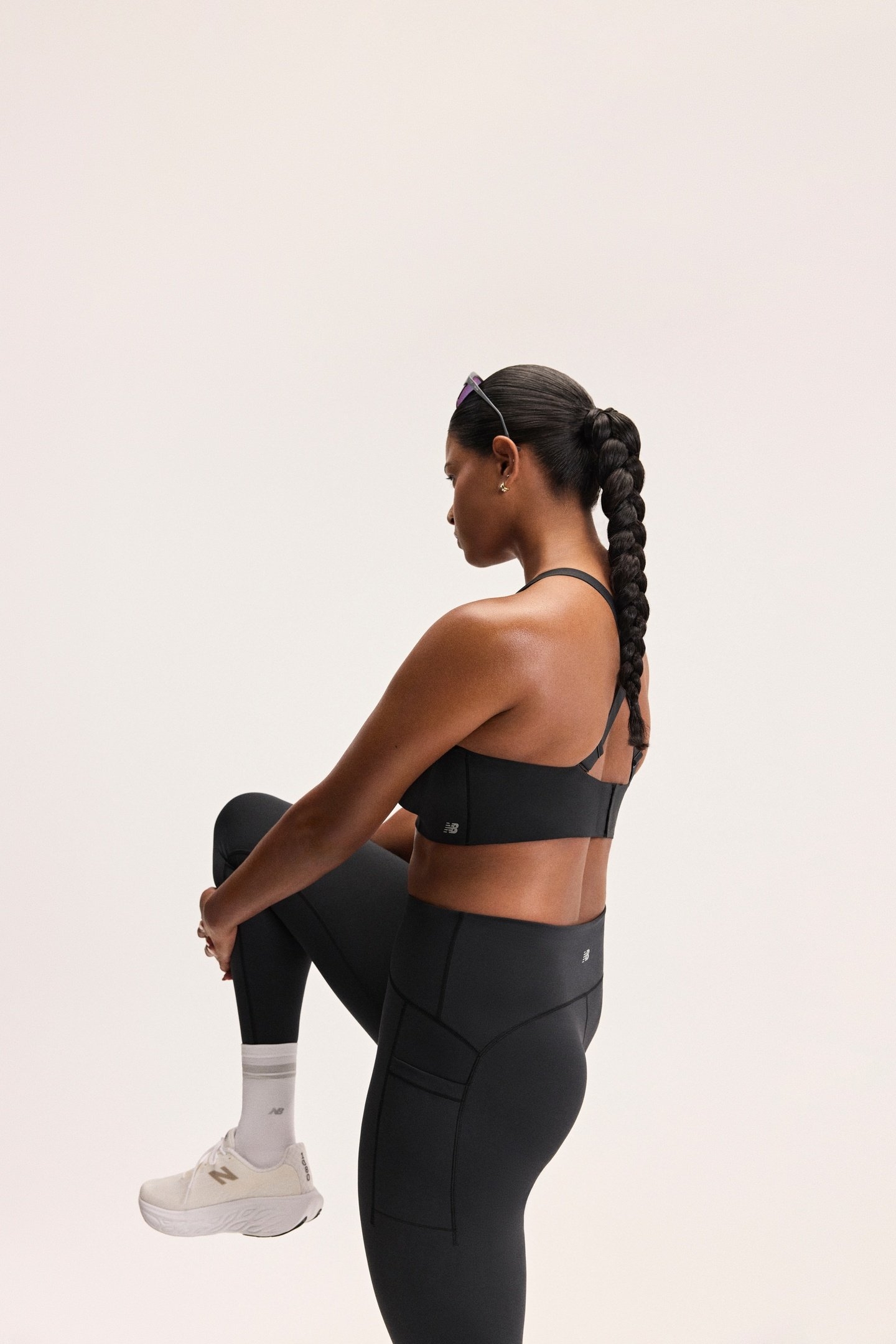 SLEEK POCKET HIGH RISE LEGGING BLACK (BK) 7