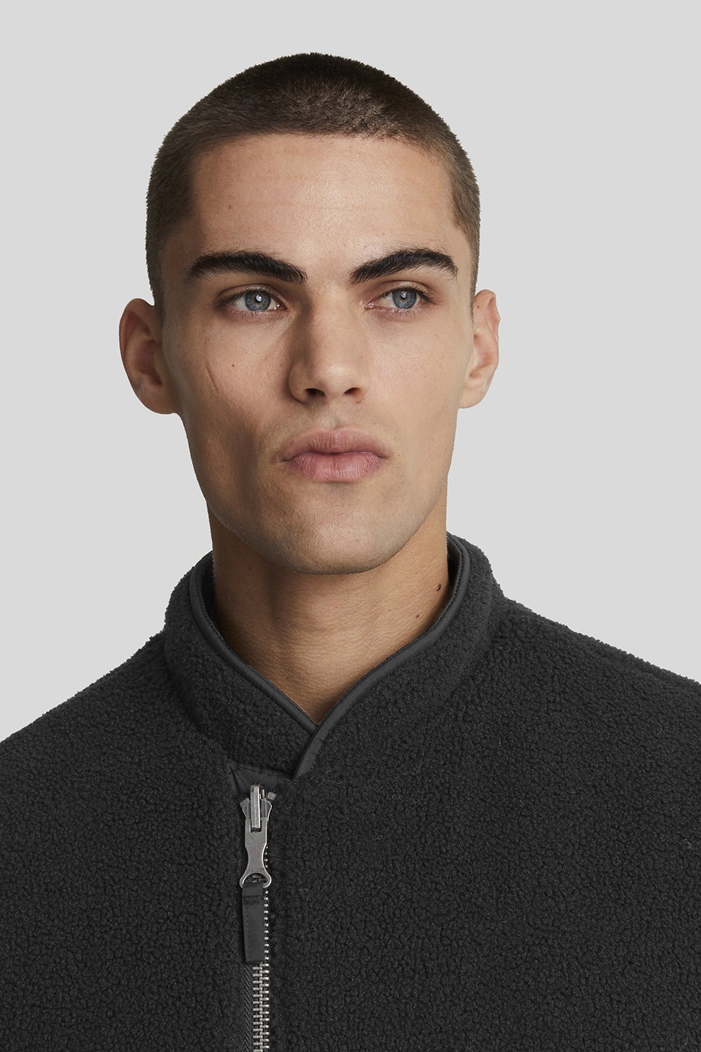 REVERSIBLE QUILTED GILET LACQUER 5