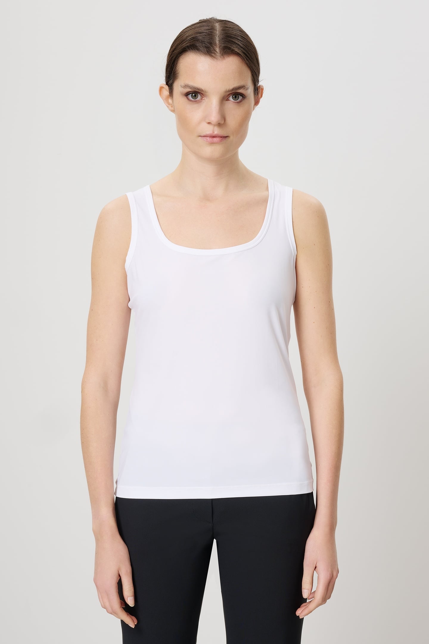 NEW TANK TOP WHITE 2